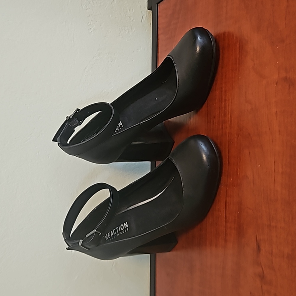Black heels